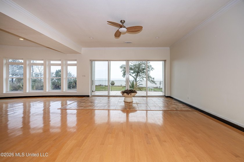Gulf Coast Retreat on 6 Acres with Ancient Oaks - Endless - photo 23