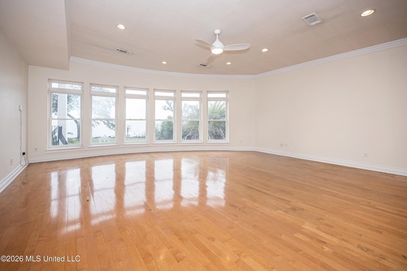 Gulf Coast Retreat on 6 Acres with Ancient Oaks - Endless - photo 28