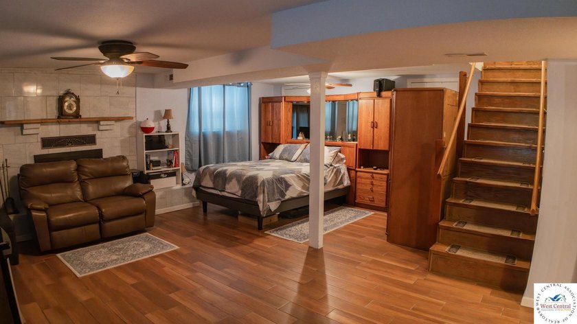 Stunning turnkey waterfront retreat on Lake of the Ozarks! This - photo 35