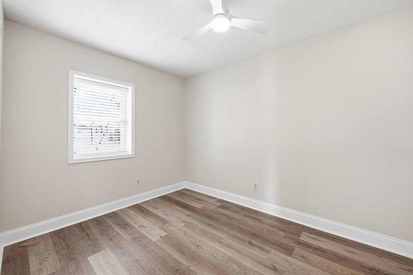Rare opportunity on Lake Harding. Situated on a premier, deeded - photo 14