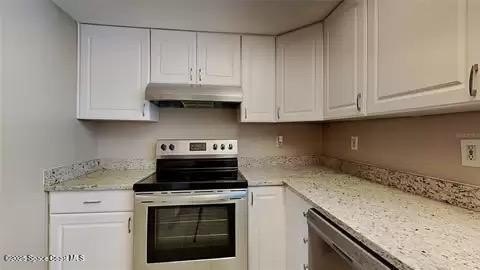 Available for both rent and sale! Super cute and spacious - photo 17