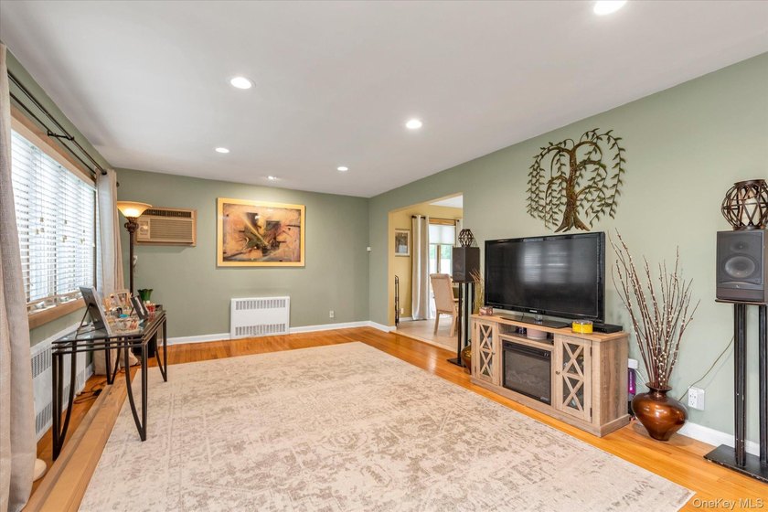 Welcome to this true 4-level split offering versatile living - photo 4
