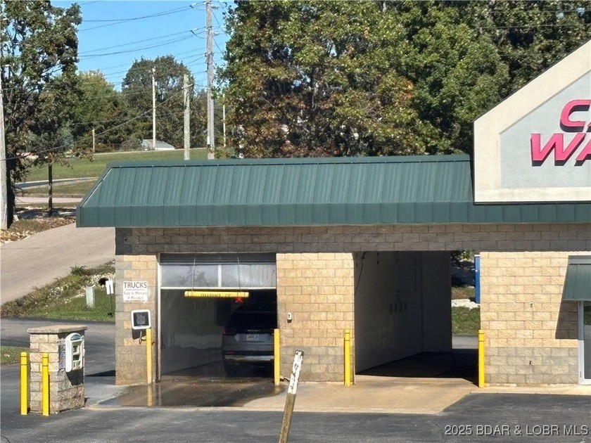 Discover an exceptional commercial opportunity in the heart of - photo 19