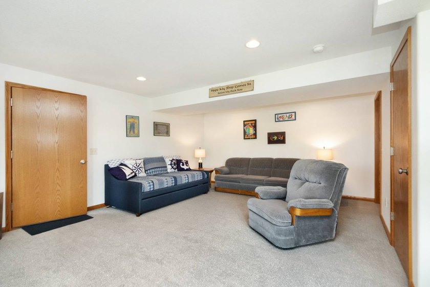 Located in the highly sought-after C-Cove area of Council Grove - photo 27