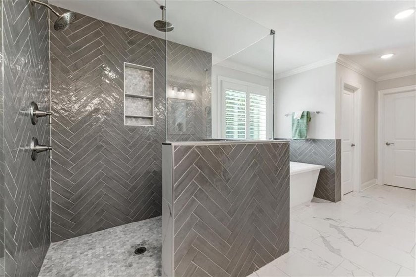 Beautiful, almost-new traditional home in Canton's sought-after - photo 50