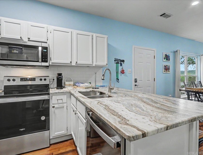 **Lake Catherine View Condo | Diamondhead Community | Negotiable - photo 4