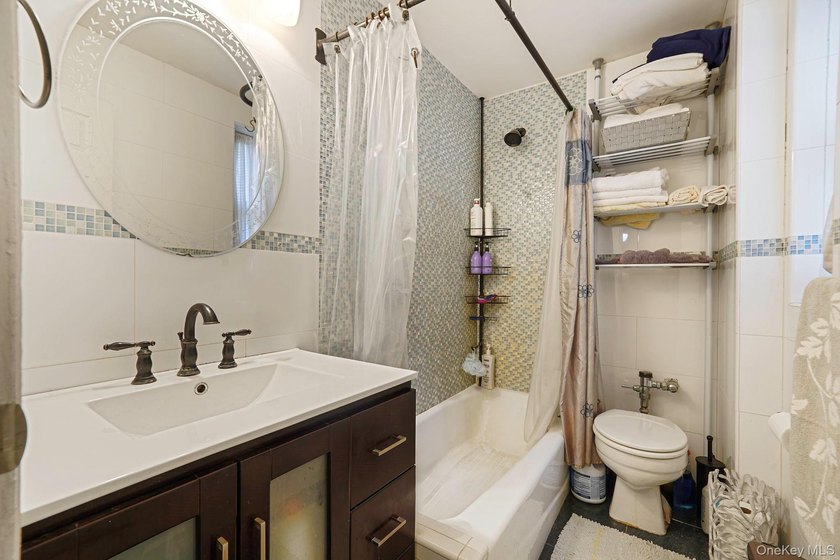 Welcome to this stunning 1-bedroom, 1-bath apartment located in - photo 24