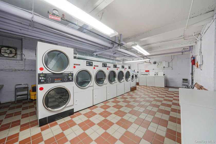 Welcome to this stunning 1-bedroom, 1-bath apartment located in - photo 27