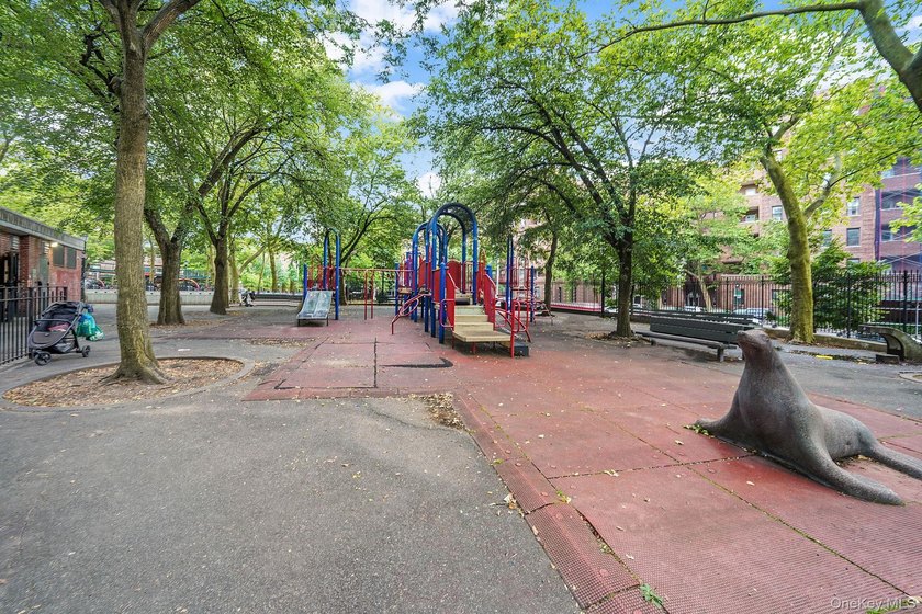Welcome to this stunning 1-bedroom, 1-bath apartment located in - photo 36