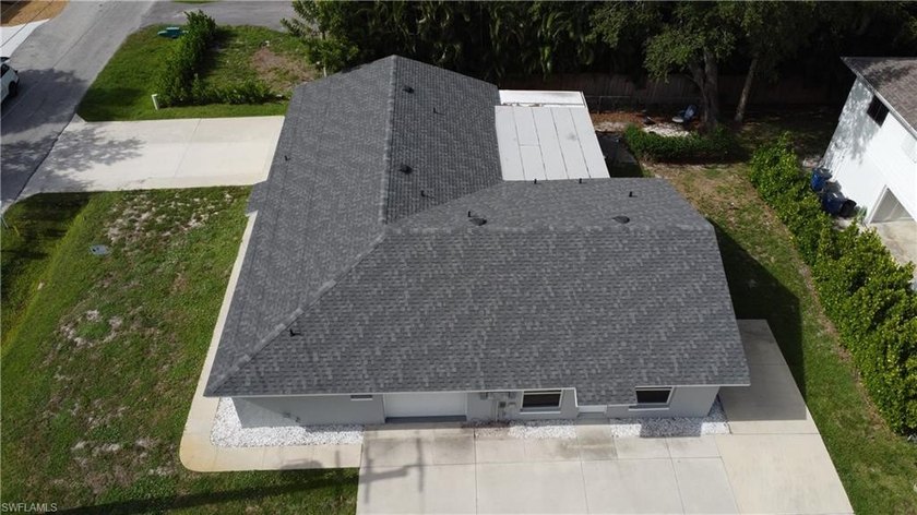 Investor Special in Bonita Springs - Prime Opportunity with - photo 9