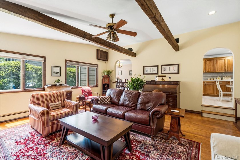 Welcome home to Birdwatch, a beautifully updated four-bedroom - photo 5