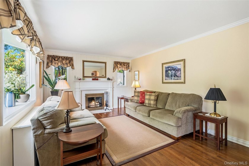 Welcome home to Birdwatch, a beautifully updated four-bedroom - photo 7