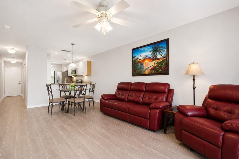 Beautifully renovated lakefront corner first-floor condo - photo 8
