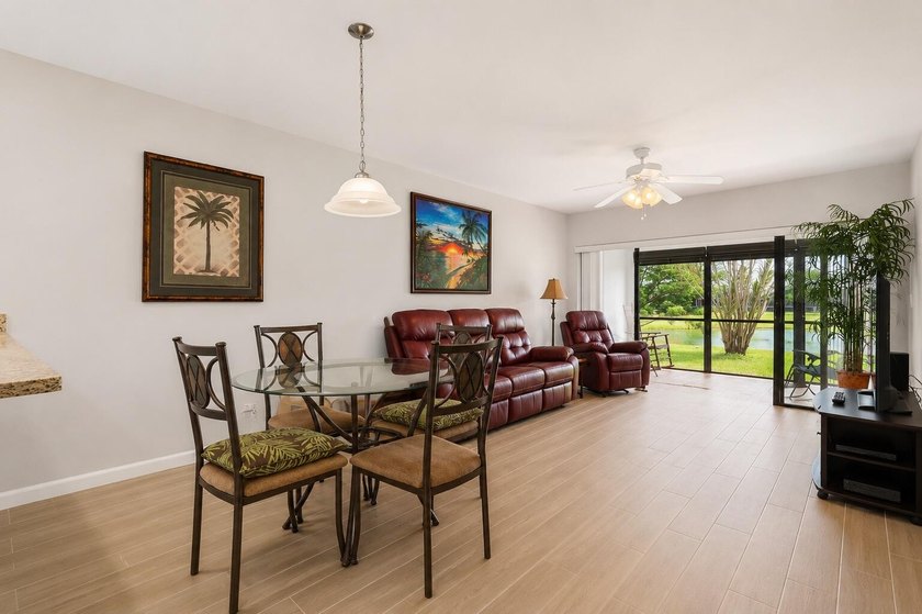 Beautifully renovated lakefront corner first-floor condo - photo 10