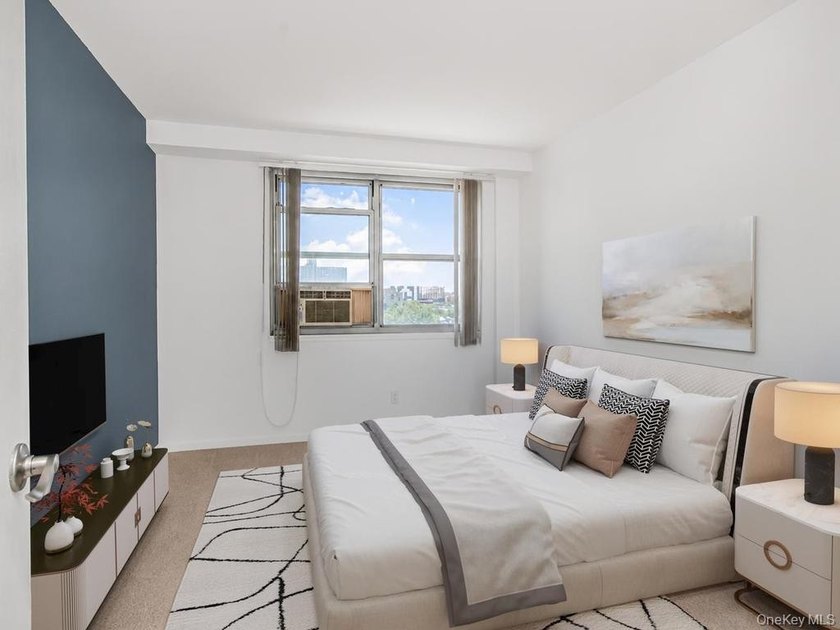 Great Opportunity to own this gorgeous 2 Bedroom 1 Bath co op - photo 6