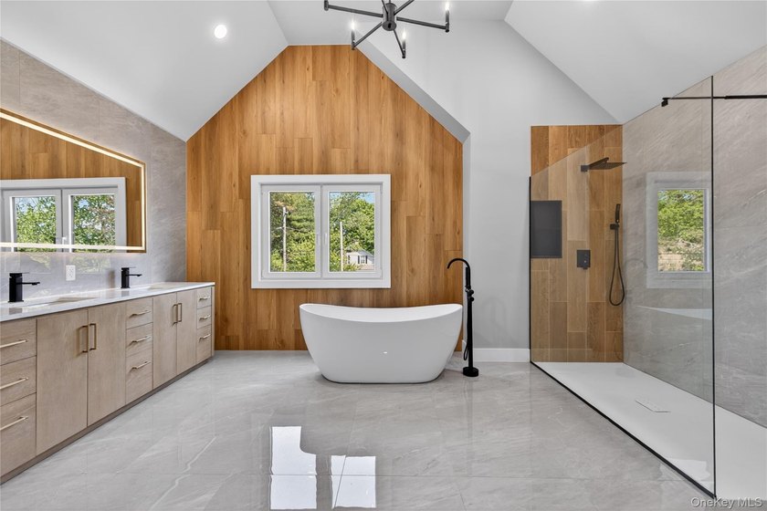 Welcome to this truly one-of-a-kind brand-new modern farmhouse - photo 32