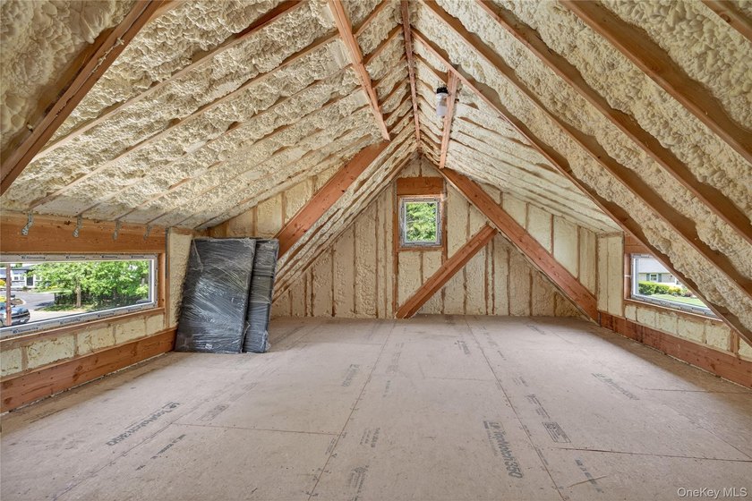 Welcome to this truly one-of-a-kind brand-new modern farmhouse - photo 38