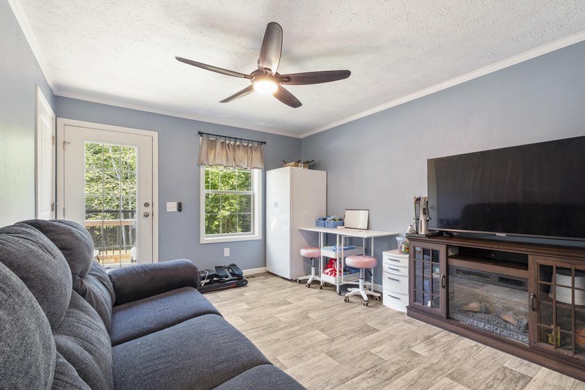 OPEN HOUSE!!! Sunday, July 26th, 10am - 12pm!! Move-in ready - photo 22