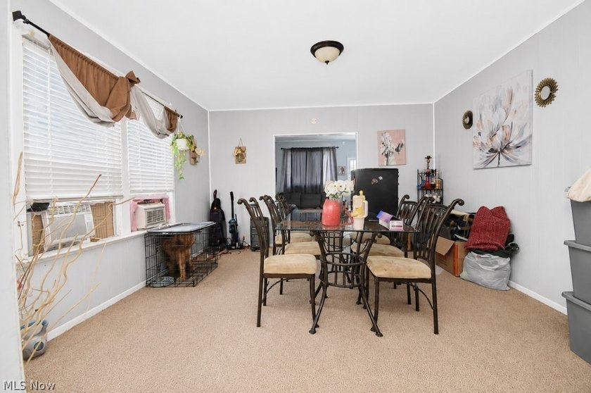 Opportunity awaits at 15811 Arcade Ave! This well-maintained - photo 7