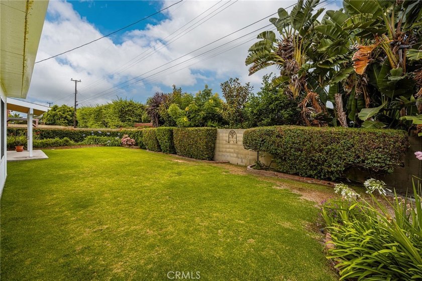Nestled at the end of a quiet cul-de-sac in West Westminster's - photo 39