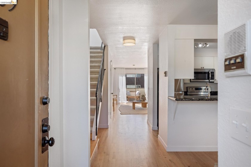 Live big in the Hilltop area of Richmond with this comfortable - photo 2