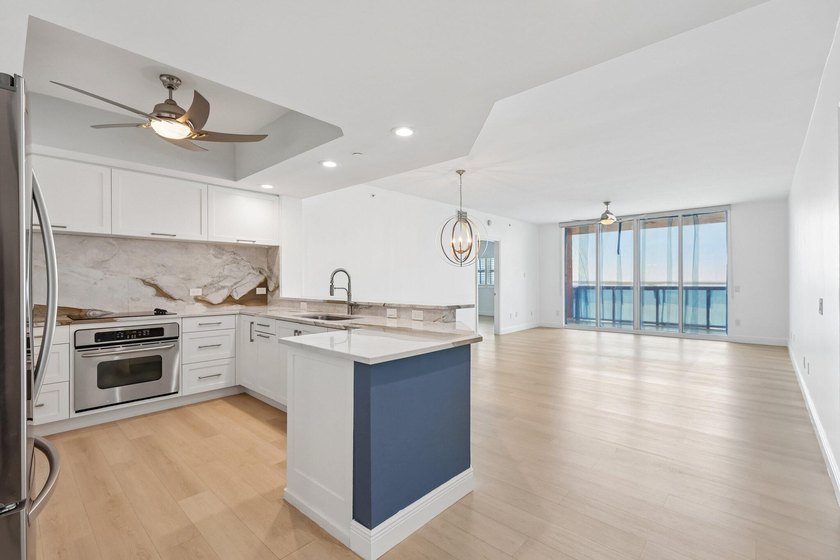Breathtaking Intracoastal &amp; ocean views from this updated - photo 2