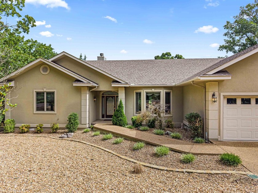 Golf Course Living with Premium Views, Storage &amp; Upgrades - photo 8