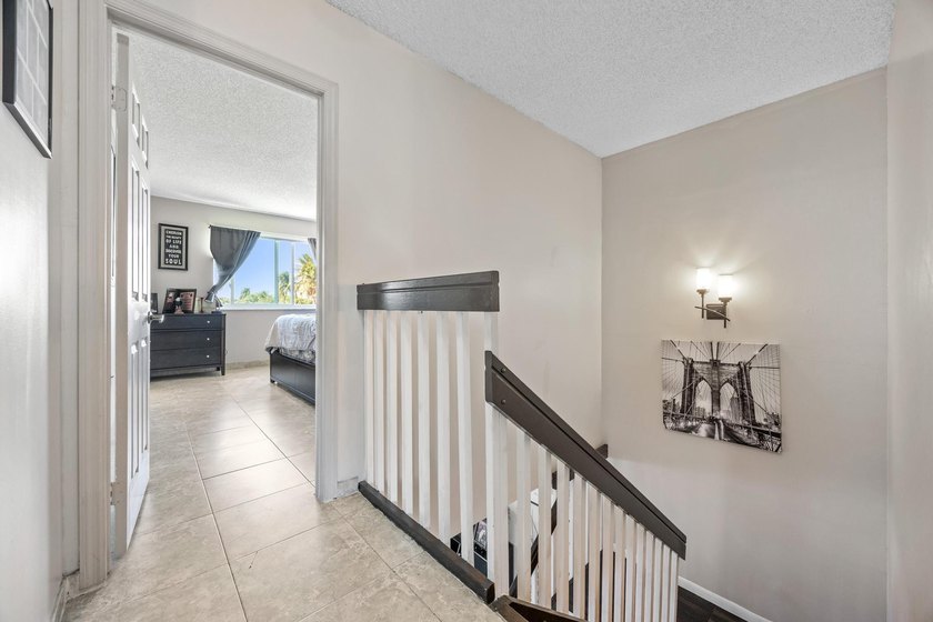 **Stunning 2-Story Lakeview Home with Breathtaking Sunsets** - photo 21