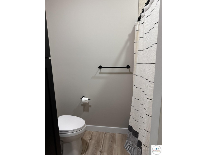 Brand New Custom Built Home with Large 36x40 Garage on Blacktop - photo 26