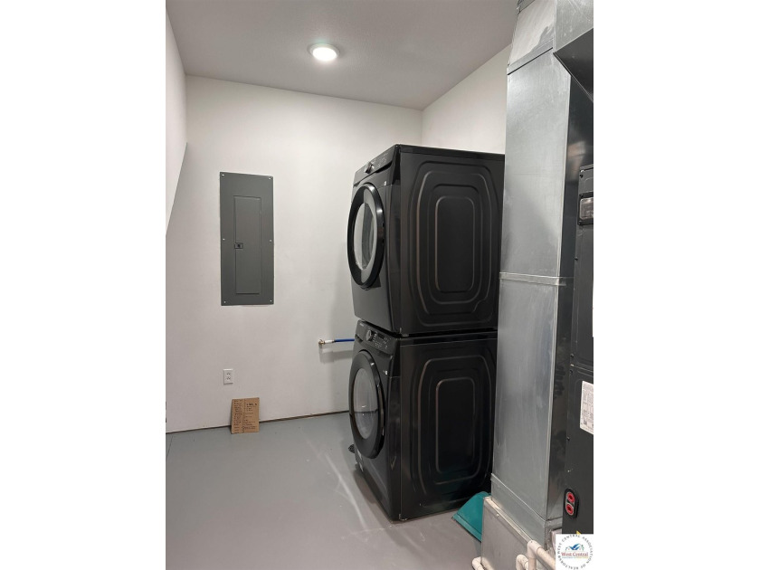 Brand New Custom Built Home with Large 36x40 Garage on Blacktop - photo 28