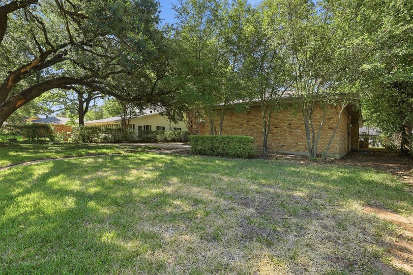 Waterfront living! Wonderfully updated move-in ready on the - photo 31