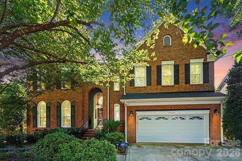 Welcome to sought after Hunter Oaks! This beautifully maintained - photo 37