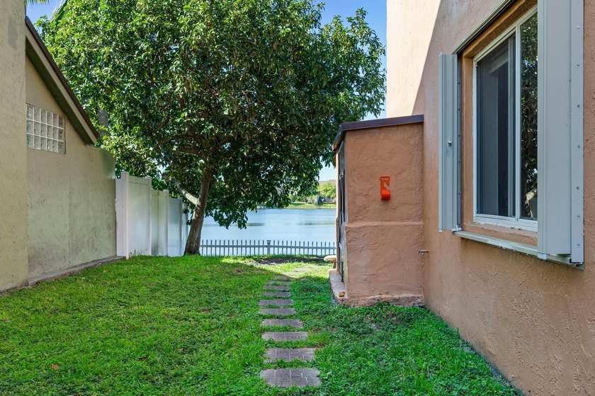 **Stunning 2-Story Lakeview Home with Breathtaking Sunsets** - photo 38