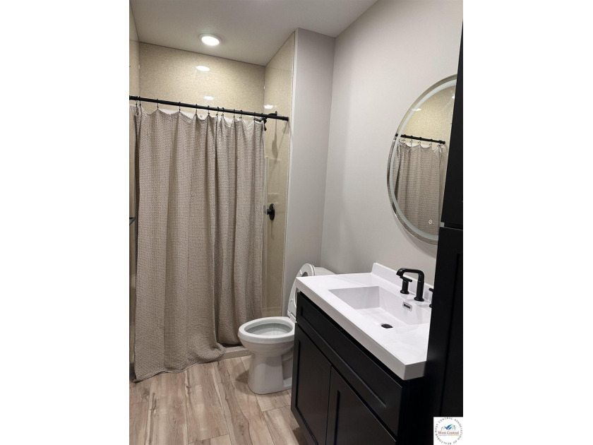 Brand New Custom Built Home with Large 36x40 Garage on Blacktop - photo 40