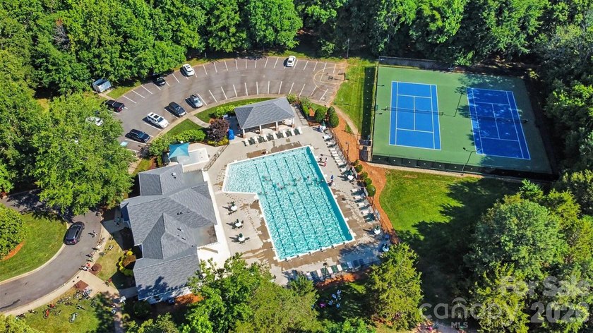 Welcome to sought after Hunter Oaks! This beautifully maintained - photo 42