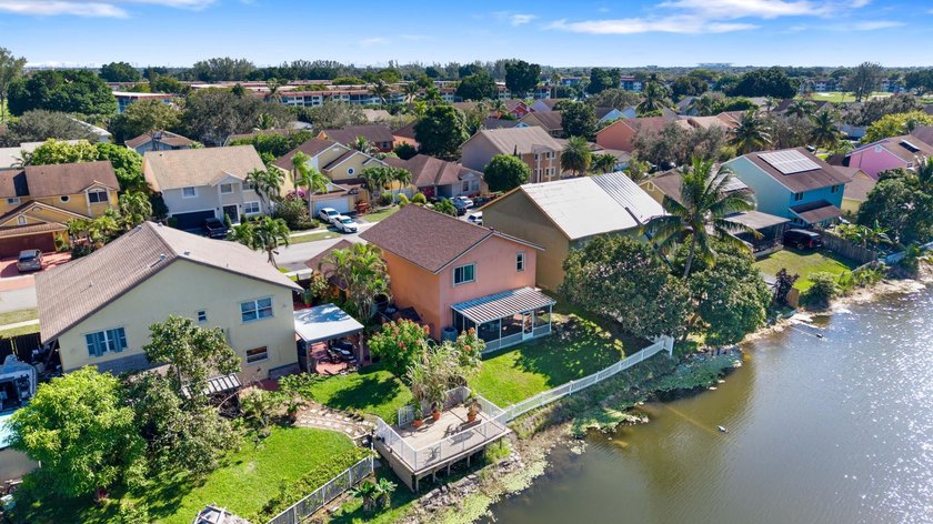 **Stunning 2-Story Lakeview Home with Breathtaking Sunsets** - photo 44