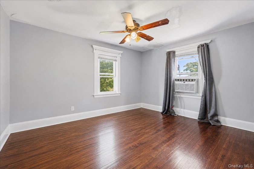 Baldwin Plaza SD, updated colonial with old world charm - photo 14