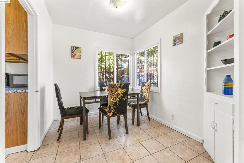 Prime East Oakland duplex near Mills College and Merritt College - photo 5