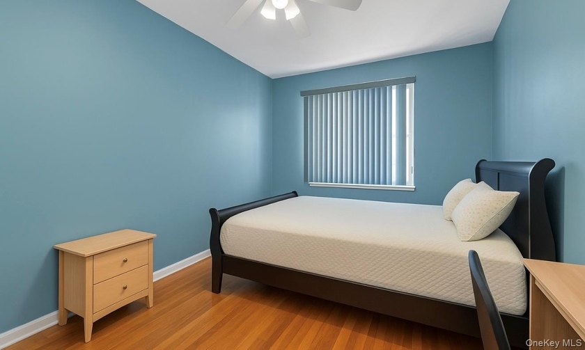 MOTIVATED SELLER! Opportunity awaits with this 3-bedroom, 2 - photo 10