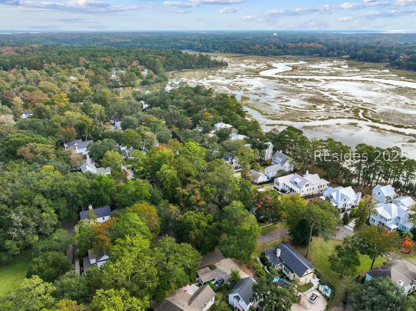 Don't miss this rare opportunity! This lovely corner lot - photo 11
