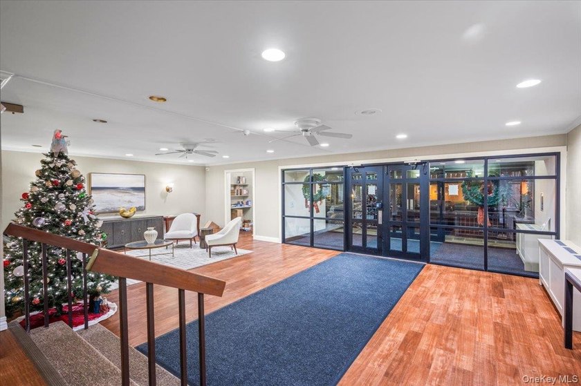 Welcome to Newport Towers - where timeless charm meets modern - photo 8