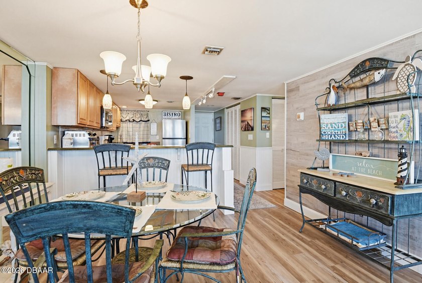 Oceanfront Ocean Views. Furnished. New pool, New seawall, direct - photo 8