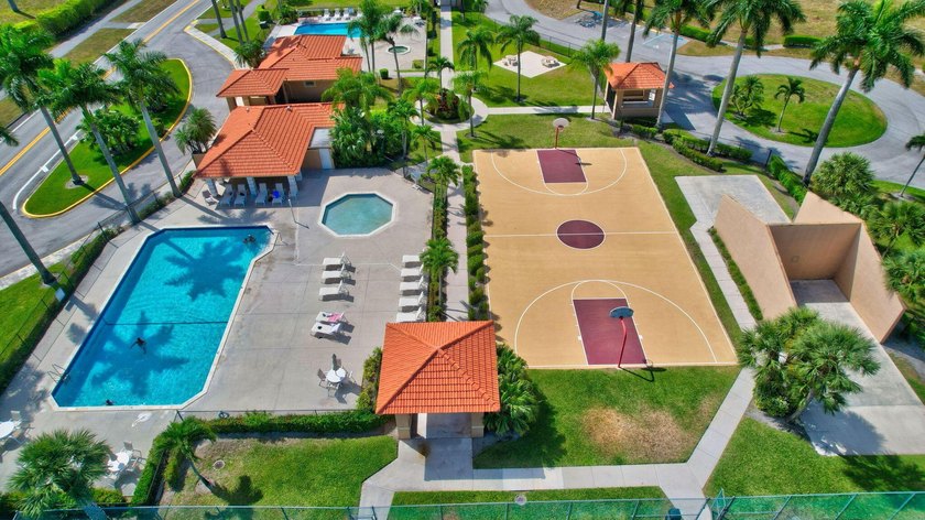 Welcome to Sweetwater at Boca Chase, a vibrant 55+ Villa - photo 24