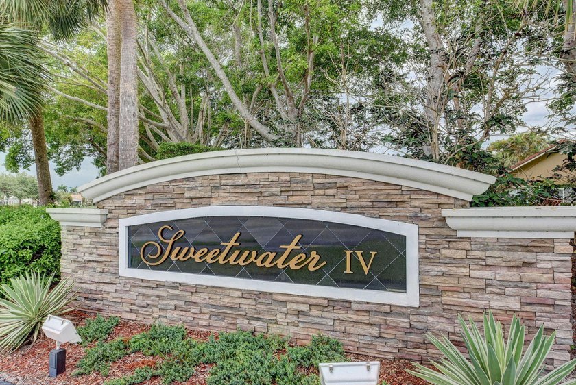 Welcome to Sweetwater at Boca Chase, a vibrant 55+ Villa - photo 26