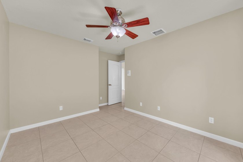 NEW ROOF 2026! Beautifully maintained 4-bedroom, 2-bath home - photo 32