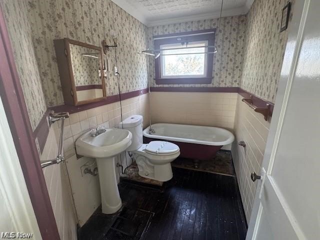 Welcome home to this bungalow near the Waterloo Arts District of - photo 9