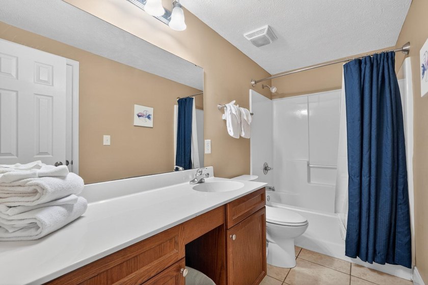 Hard to find 6 bedroom, 5 bath two story condo opportunity in - photo 31