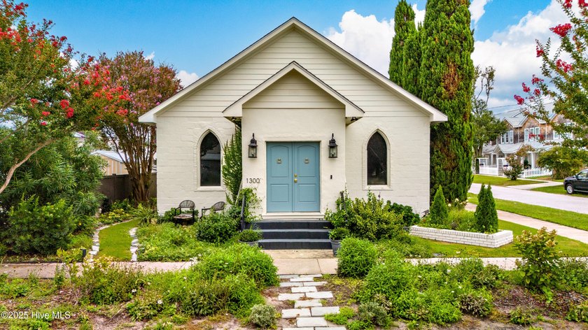 Wonderful Location and Wonderful Cottage! This beautifully - photo 6