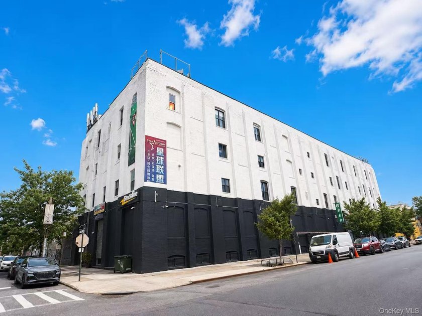 Rare opportunity to acquire a well-located multi-story - photo 3