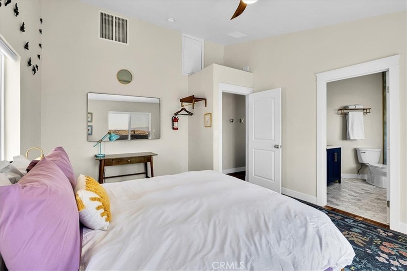 Welcome to the pinnacle of desert living - a custom-designed - photo 25